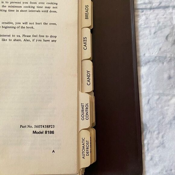 Montgomery Ward vintage microwave cooking guide - Picture 4 of 8